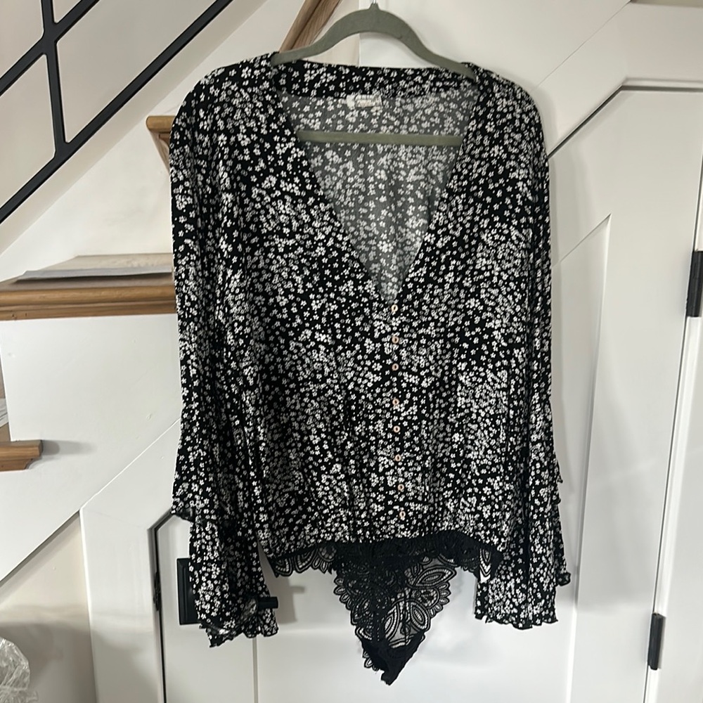 Floral Black and White Women's Top